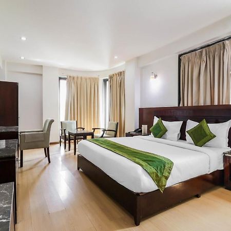Treebo Trend Hotel Parker 아흐메다바드 외부 사진
