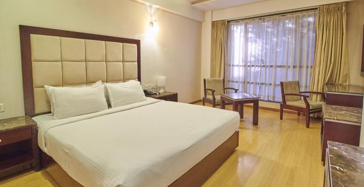 Treebo Trend Hotel Parker 아흐메다바드 외부 사진
