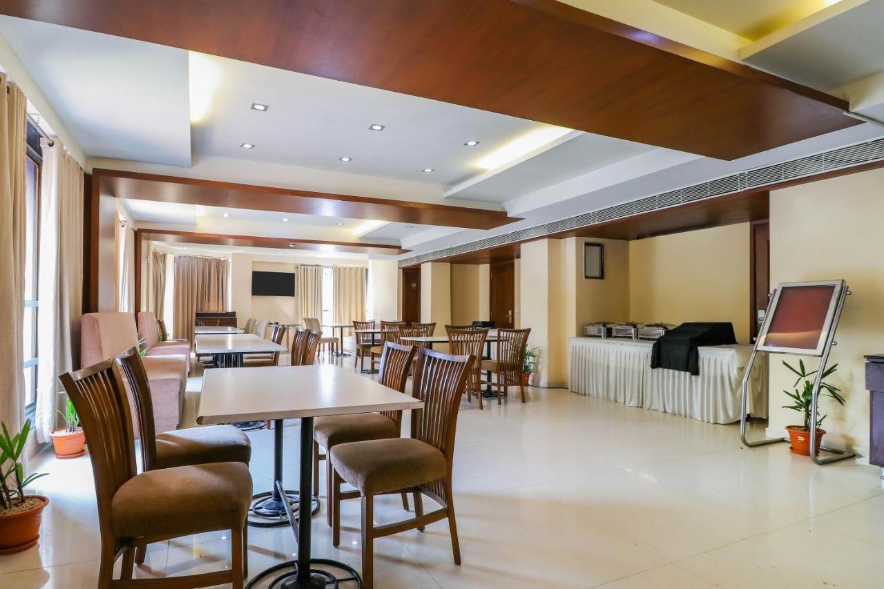 Treebo Trend Hotel Parker 아흐메다바드 외부 사진