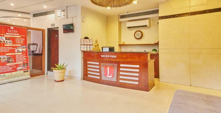Treebo Trend Hotel Parker 아흐메다바드 외부 사진
